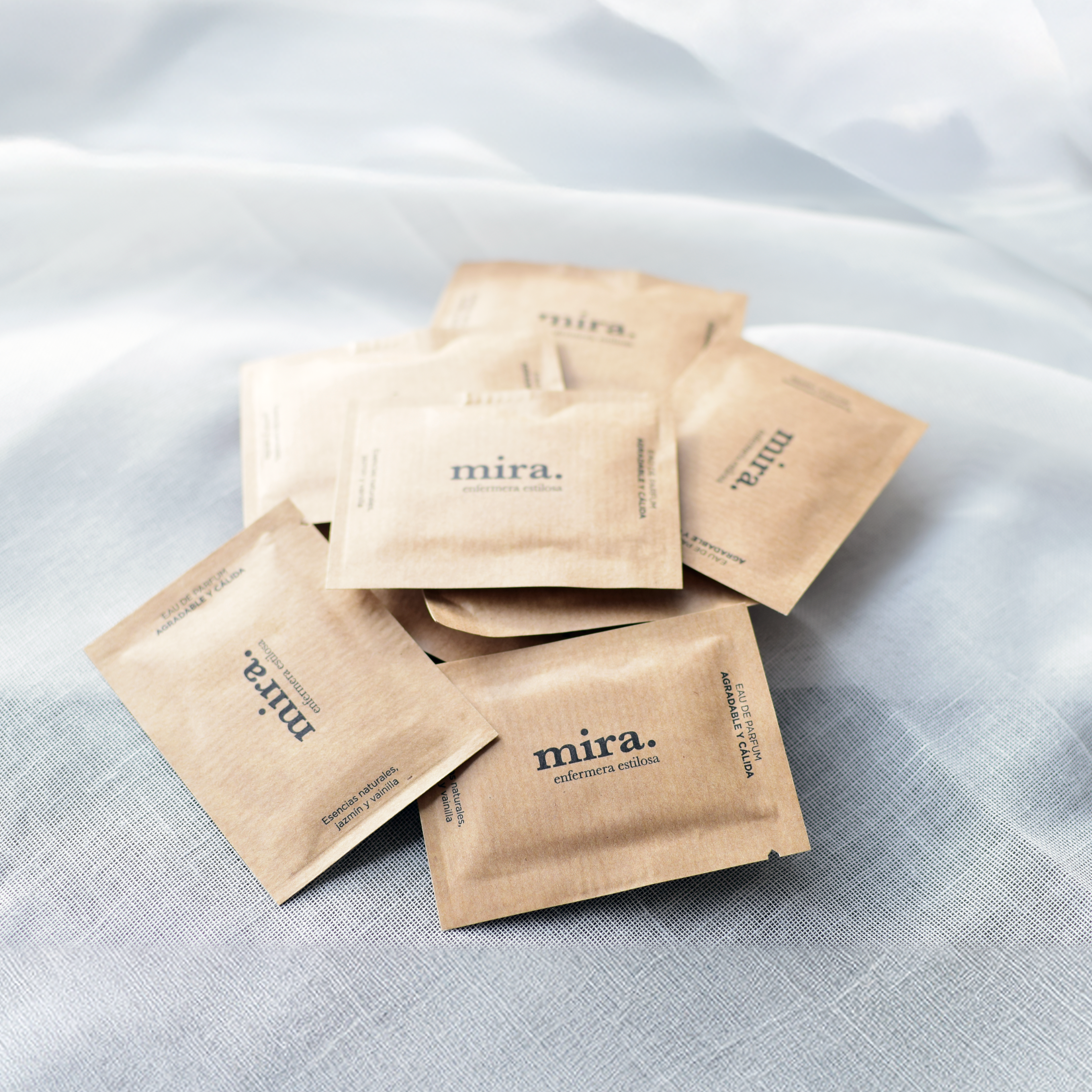 MIRA · Eau de parfum perfume esencias naturales