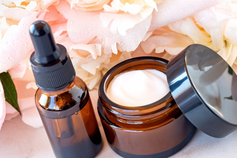 Los mejores momentos para aplicar la crema facial durante el día