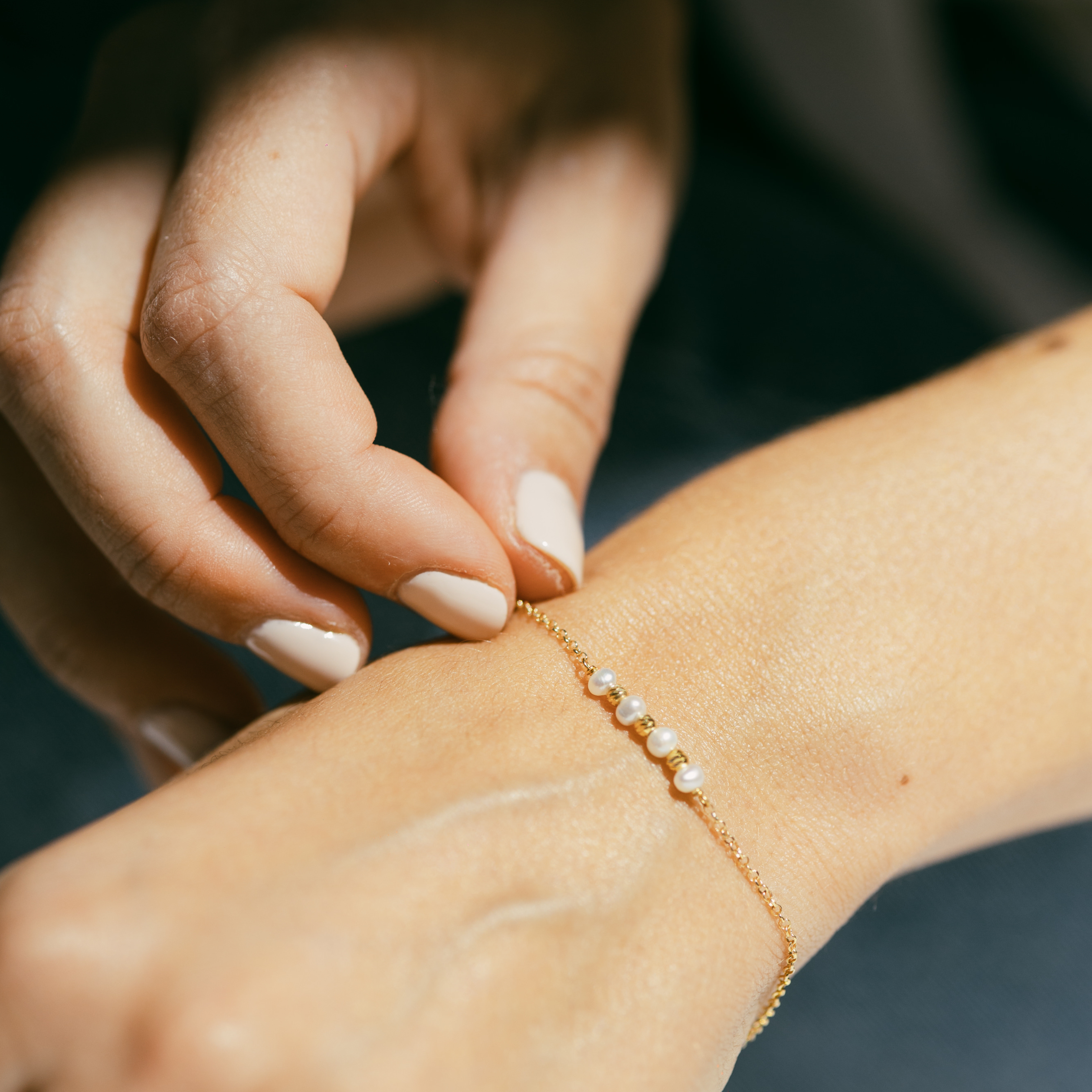 Joya Luz, pulsera Plata reciclada bañada en oro de 18 kt 